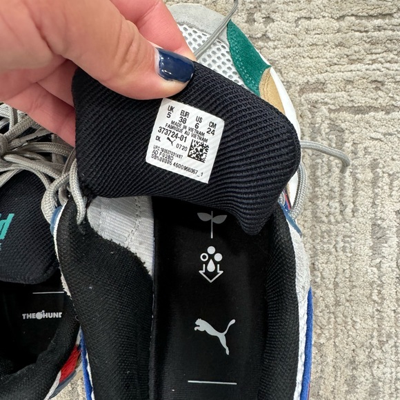 Puma sneakers - Picture 3 of 5